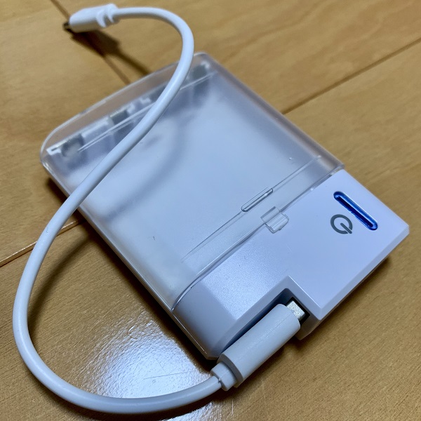 モバイルバッテリー+USBケーブル